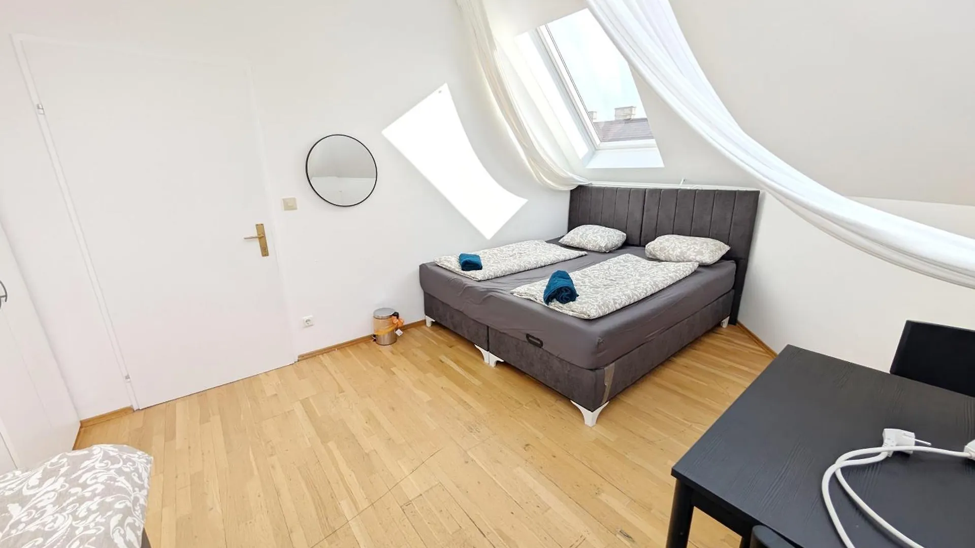 Lovely Rooms In Maerzstrasse Area Mz49 Vienna Austria