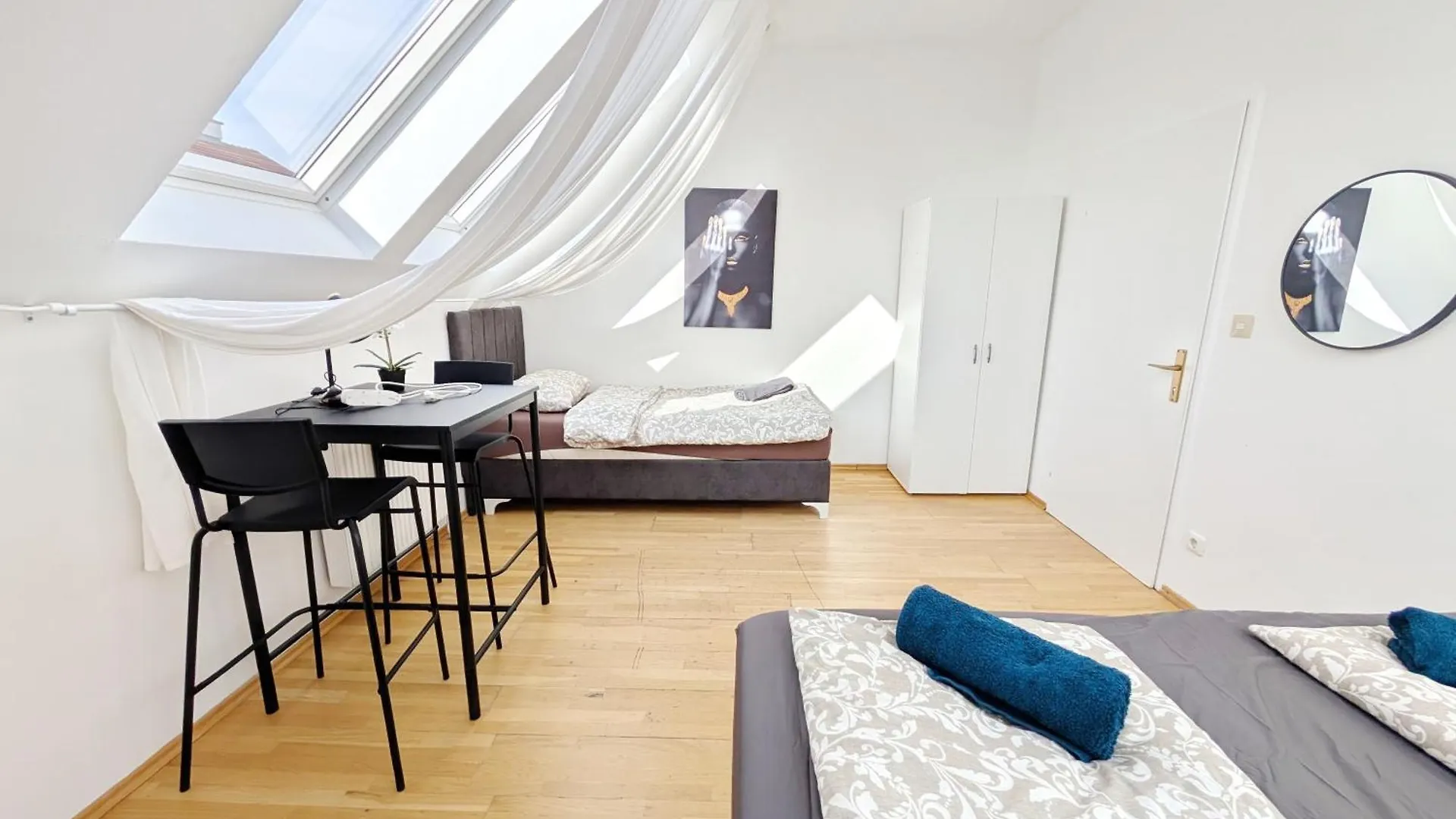 Lovely Rooms In Maerzstrasse Area Mz49 Vienna Homestay