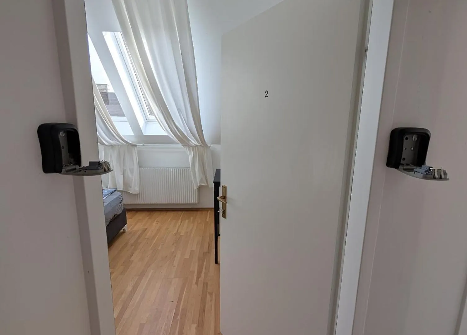 Lovely Rooms In Maerzstrasse Area Mz49 Vienna